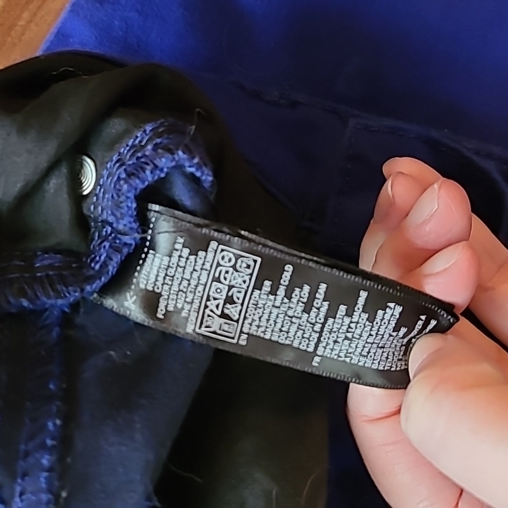 🎉Host Pick🎉 Forever 21 Colbat Blue Ankle Zipper Jeans - Picture 10 of 11